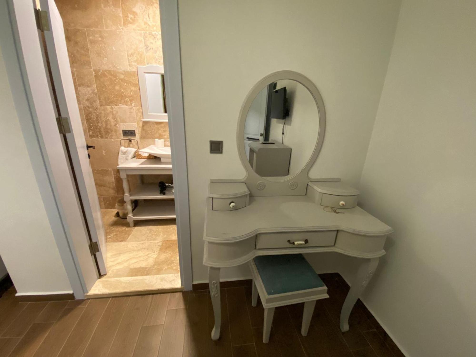 Bed and Breakfast Mara Koeyici Кешме Экстерьер фото